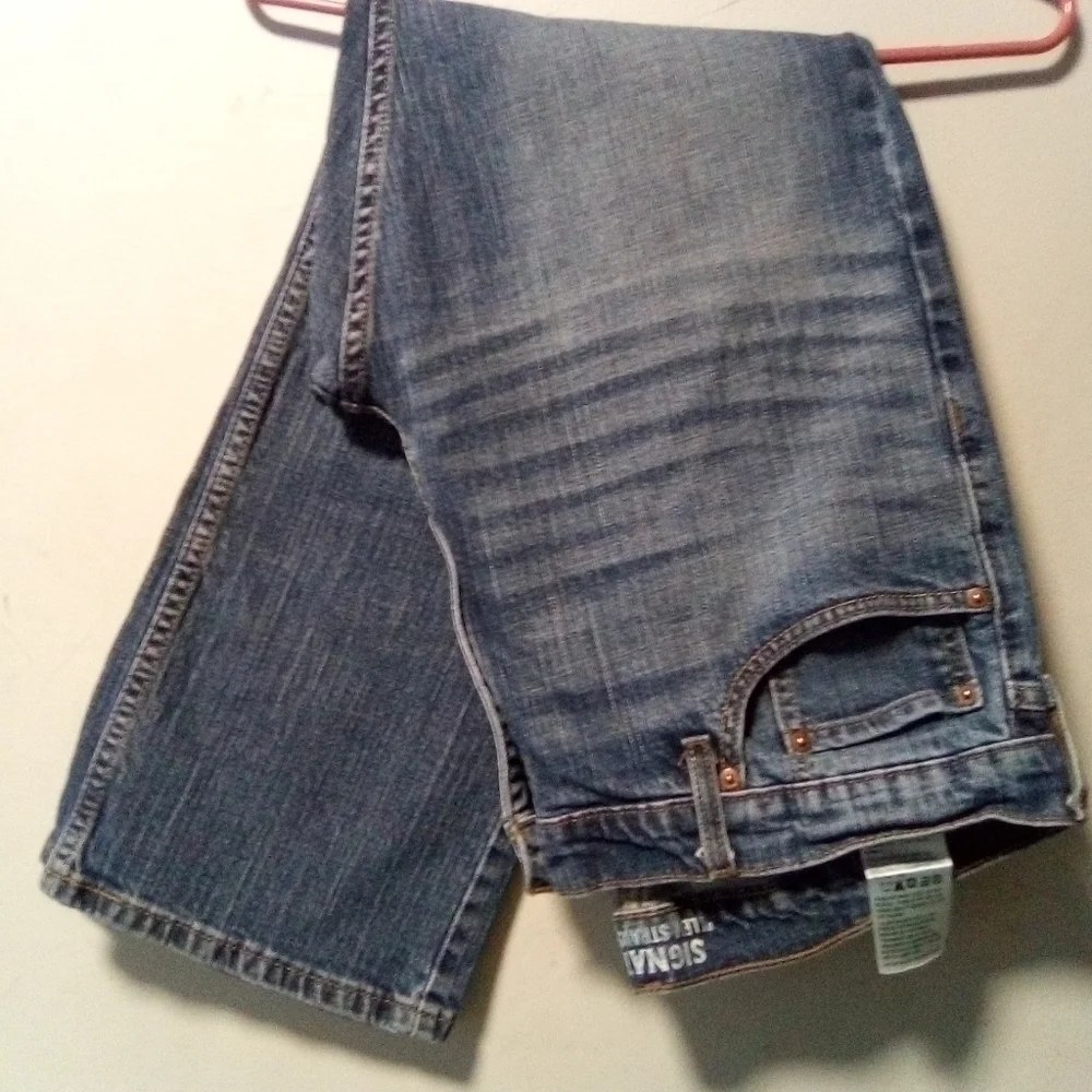 Levi's. Men's signature S51 straight leg blue jeans. Size 38X30